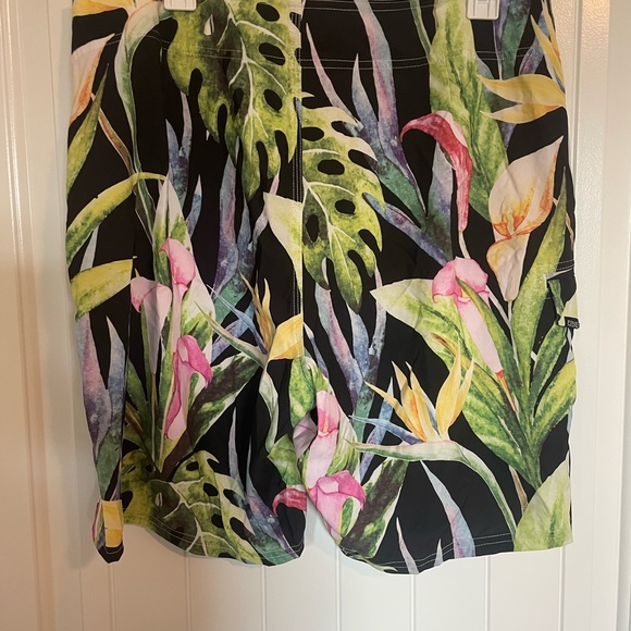 Men’s Ezekiel floral print swim shorts size 36 - Picture 4 of 4